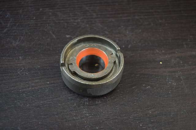 New Old Stock!  1987-2003 Suzuki Propeller Stopper 57632-87D31 150 200 225 HP