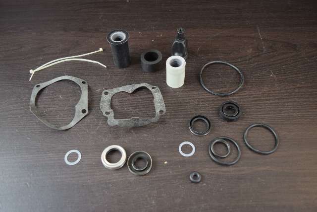 823547A2 Mercury Quicksilver 1997-2010 Seal Kit 25 30 40 50 HP