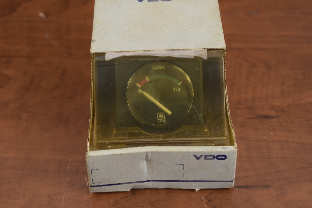 New VDO Square Fuel Gauge 306702D 1255001053D