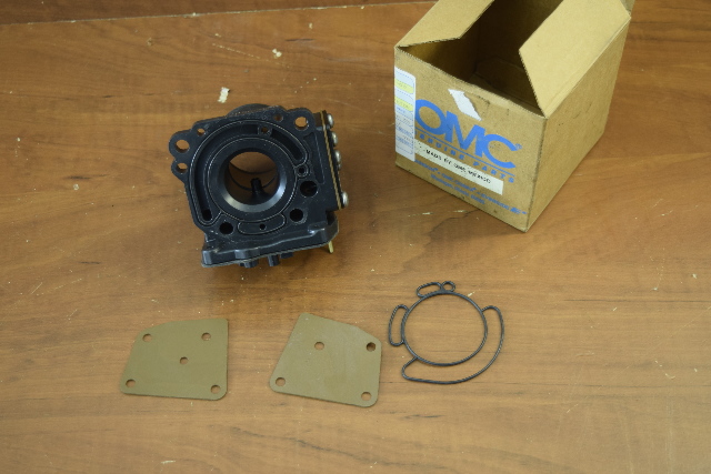 New OMC Johnson Evinrude Carburetor Body Assembly 438995 1998-2006 150 175 HP