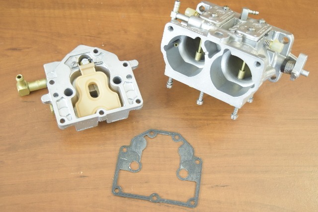 Mercury Top Carburetor Assembly V6 CLEANED