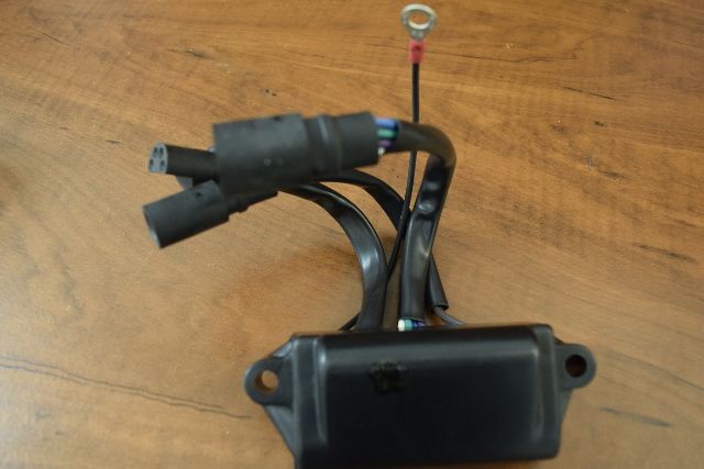 NEW! OEM! 1984 Johnson Evinrude Power Pack Assembly 582556 0582556 65 155 HP