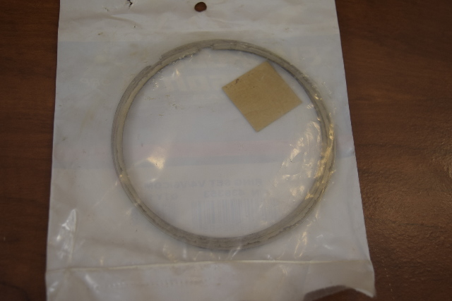 NOS Johnson Evinrude Piston Ring Standard 1993-2006 90 115 150 175 436353