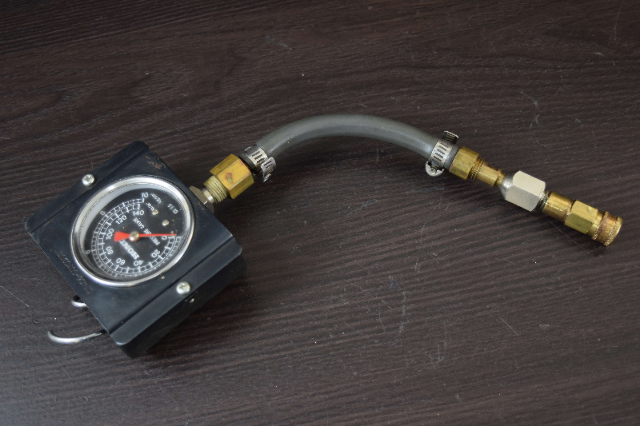 NEW! Honda Low Pressure Gauge 07406-0070300 07406-0070301