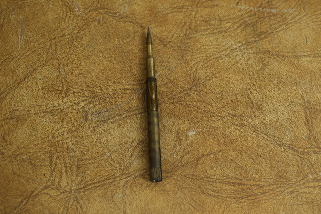 New Johnson Evinrude OMC Needle Valve 204426