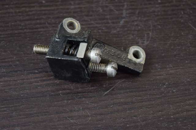 1985-2001 Johnson Evinrude Idle Adjustment Bracket 330814 50 60 65 70 HP