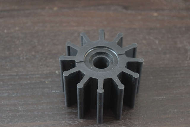 New Old Stock! 1994-1995 Johnson Evinrude OMC Impeller 3854072 5.8 7.4L