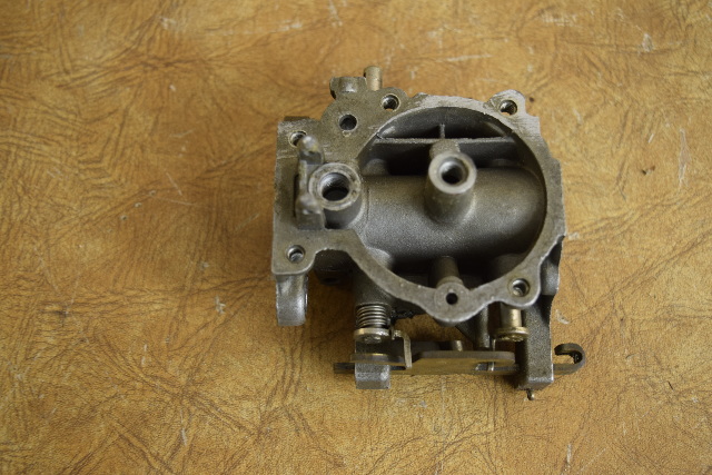 Johnson Evinrude Carburetor New in Box 376531