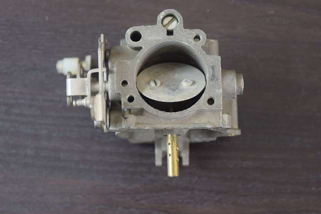 New Old Stock! 1974-1975 Johnson Evinrude Middle Carburetor 386272 70 HP