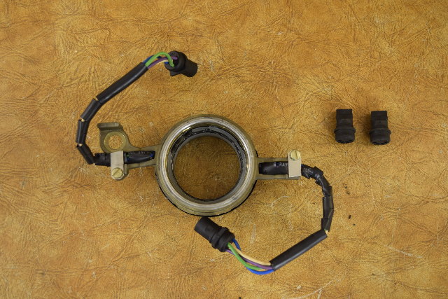 New Johnson Evinrude Timer Base & Sensor Assembly 583377