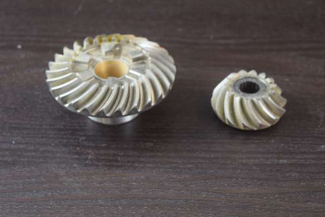 NOS! 2004-2012 & UP Evinrude Forward & Pinion Gear 5004938 150 175 200 225 HP