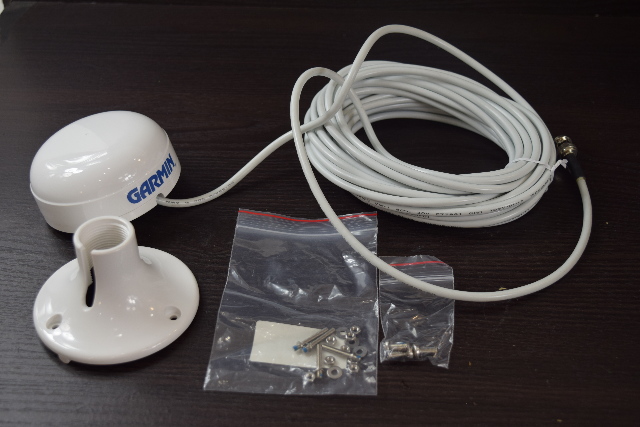 Garmin GA 29F Flush Mount Remote GPS Antenna