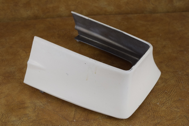 315446 340785 Johnson Evinrude 1971-2005 Rear Exhaust Cover 35 40 45 48 50 + HP