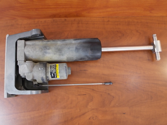 Mercury Manual Tilt Assist w/ Bracket 1989-2001 40 50 55 60 HP 830050A2 830050T2