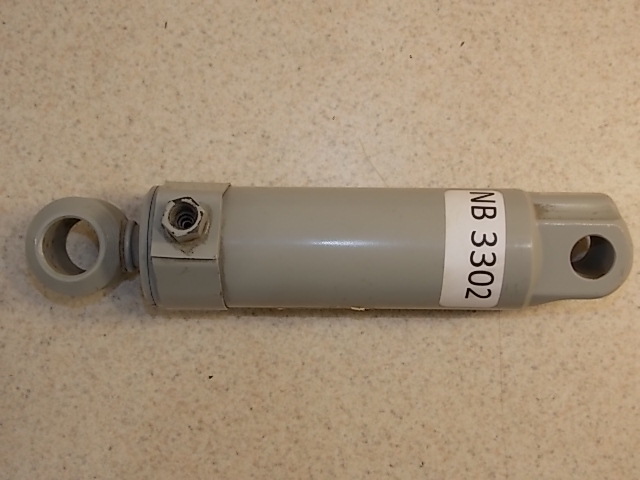 NEW Johnson Evinrude OMC Trim Cylinder Assy. 173595 1984 & 1985 65 HP