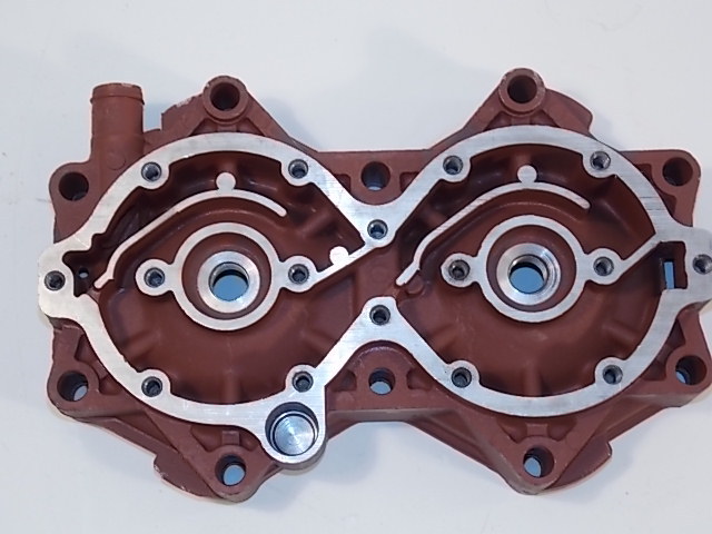 NEW Johnson Evinrude Starboard Cylinder Head 316467 1971-1972 85 100 HP