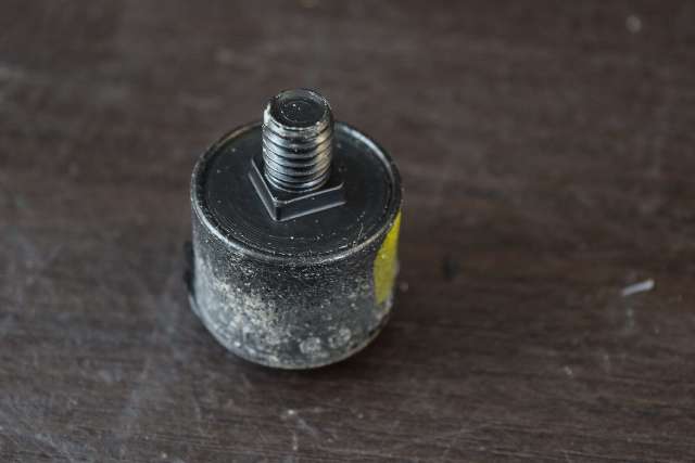 NEW Johnson Evinrude rubber mount