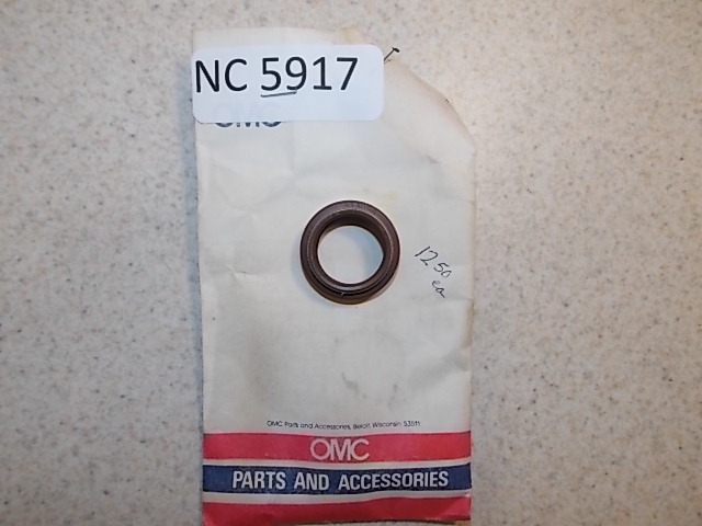 New Johnson Evinrude OMC Seal 398051 2005 & Older 20 / 25 / 30 / 35 HP
