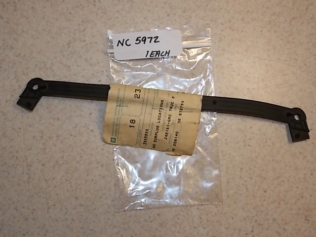 NEW General Motors Oil Pan Seal 3909800