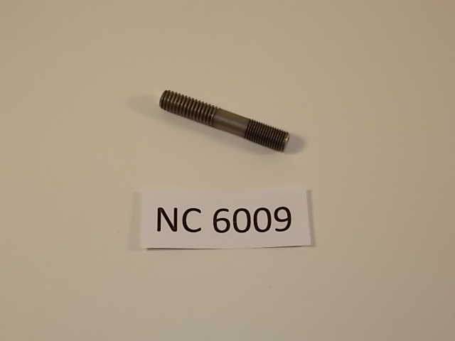 NEW Johnson Evinrude Stud 330060 1983-1997 25 HP
