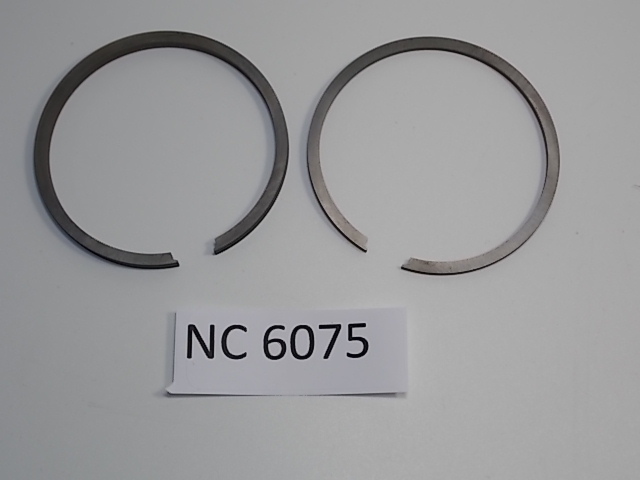 NEW Johnson Evinrude OMC Ring Set 381496 1968 55 & 65HP