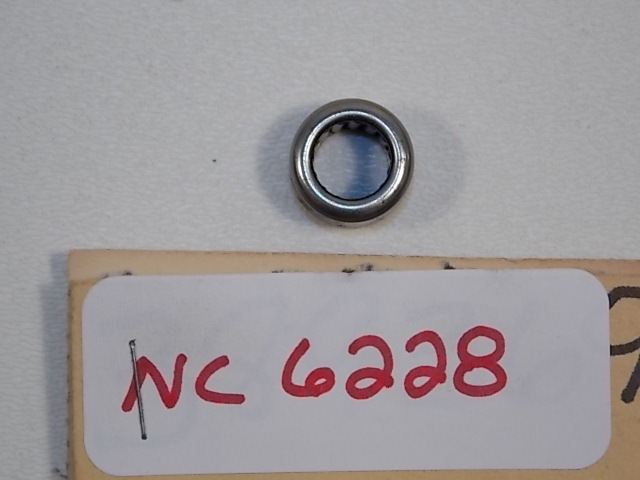 NEW Johnson Evinrude Needle Bearing Assy 389369 1982-1990 2 4 5 8 HP