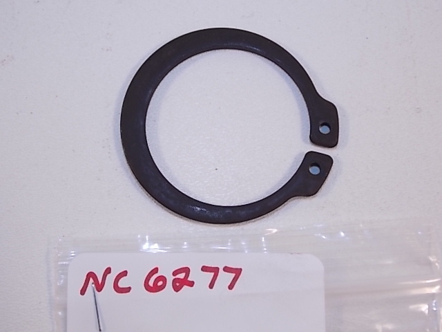NEW Johnson Evinrude Retaining Ring 312007 1968 models