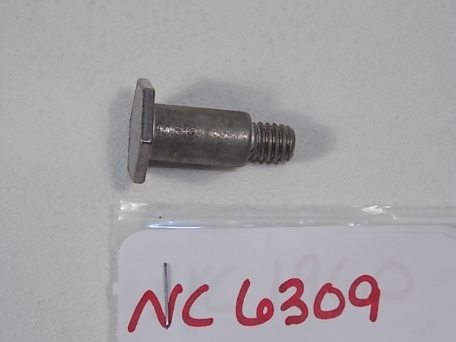 NEW Johnson Evinrude Outboard Bolt / Screw 313849 1968-2001