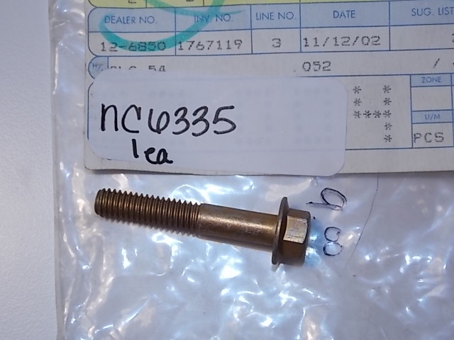 New Johnson Evinrude OMC Screw Cylinder head 322323