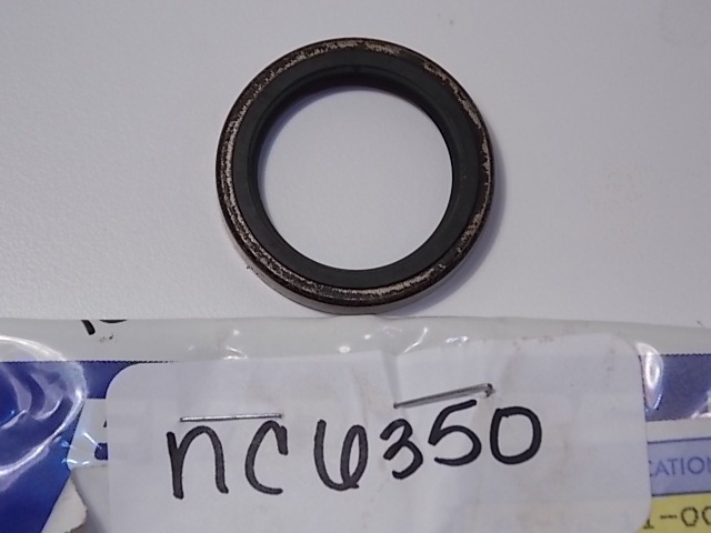 New Johnson Evinrude OMC Oil Seal Driveshaft 321467 1976-96 40 48 50 55 60 70 75