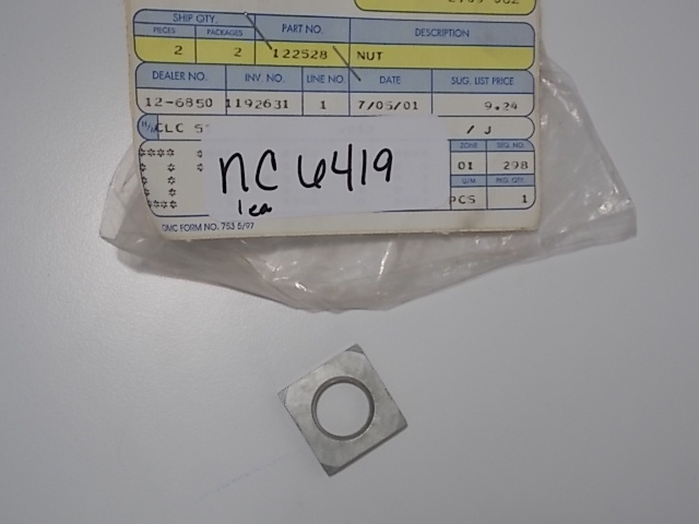 New Johnson Evinrude OMC Nut 122528 1974-1989 40 45 50 60 HP