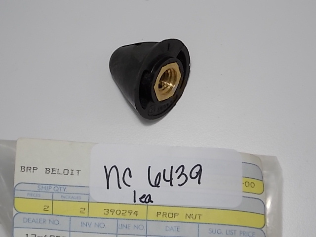 New Johnson Evinrude OMC Prop Nut 390294 1980-1997 25 35 HP