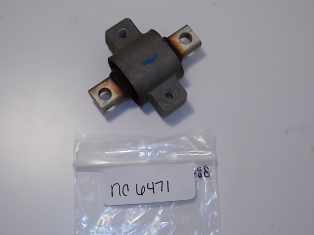 New Johnson Evinrude Rubber Mount 384897 1972-1988 60 65 70 75 HP