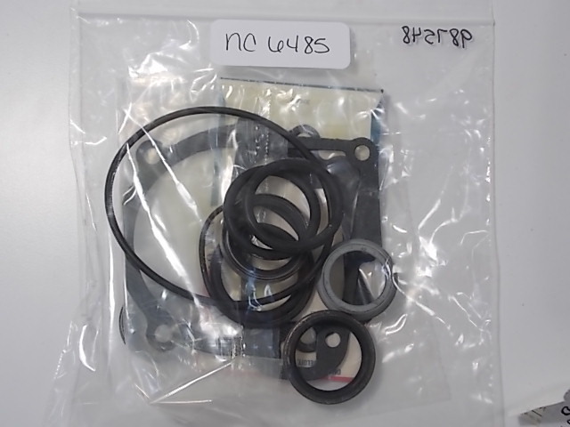 New Johnson Evinrude OMC Gear Case Seal Kit 987548 1992-1993