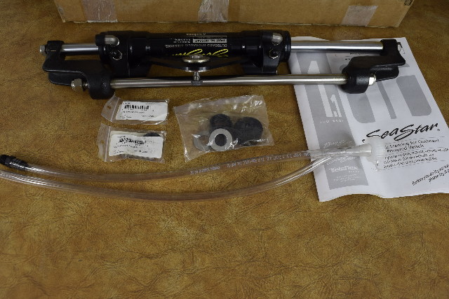 NEW Teleflex SeaStar Front Mount Hydraulic Cylinder HC5347 Honda 115 130 1998-09