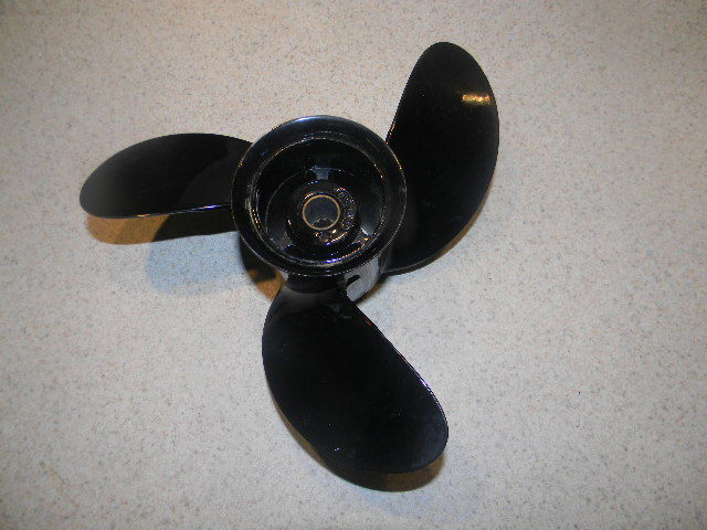 Mercury Propeller 48-897620A10 8.9 x 9.5 2005 & up 8 / 9.9 4 Stroke HP