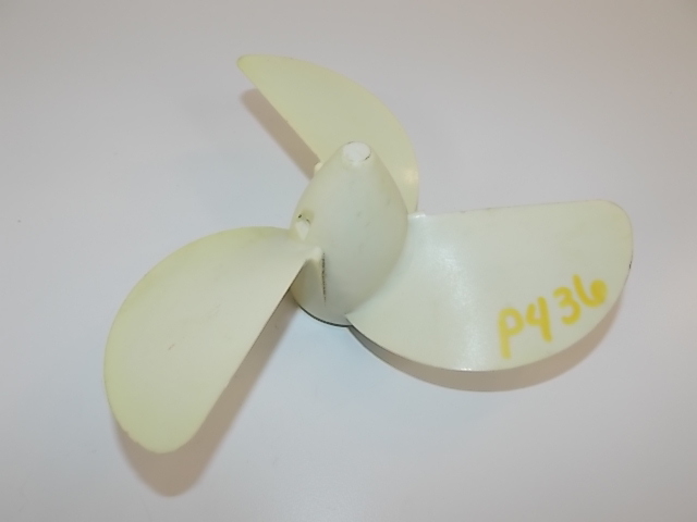 Yamaha Propeller Plastic Pin Drive 7-1/4 x 4-3/4