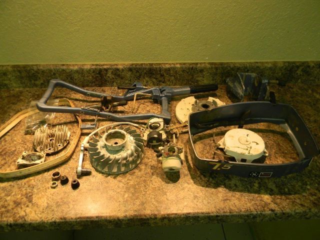 Eska powerhead parts 7.5 HP 1978 model 14107A Incl. Carburetor