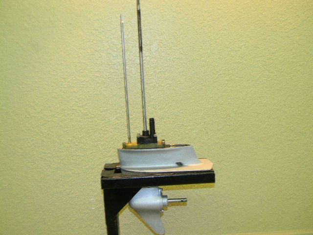 Johnson Evinrude Shortshaft Lower unit 1980-1990 4.5 5.5 & 7.5 HP