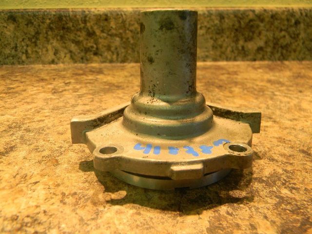 41828M 82986M 81294M Yamaha Mariner 1977-1989 Oil Seal Housing 48 55 60 HP