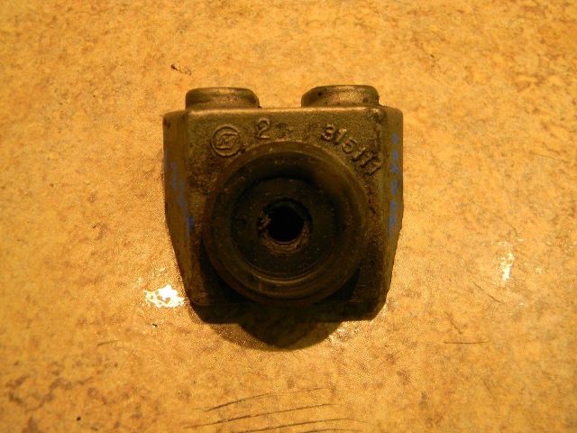 315111 Johnson Evinrude 1970-1977 Front Support 85 115 150 200 HP