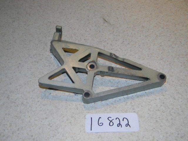 Evinrude Port Bracket 305077 From A 1960 40 HP