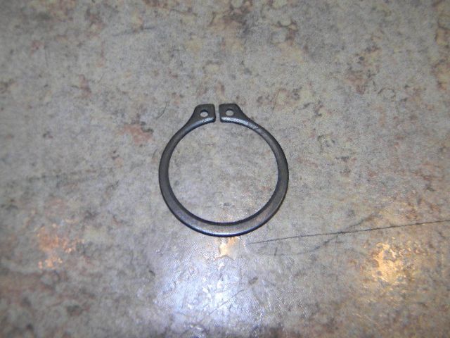 Johnson Evinrude Snap Ring 1968 - 1985 80 90 100 120 140 - 235 HP