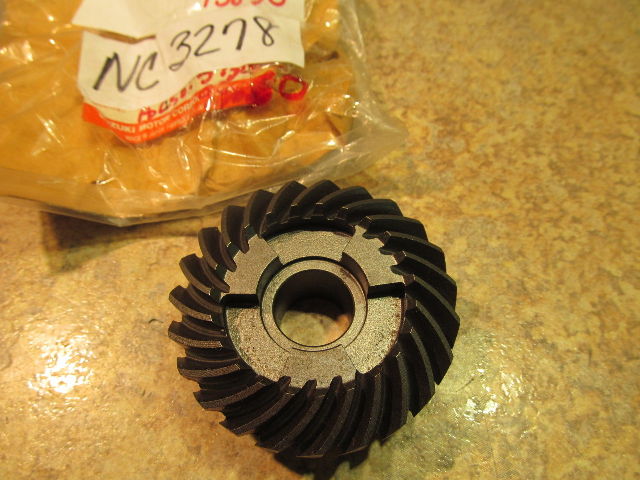 NEW NOS Suzuki 1983 - 1997 DT 9.9 15 Reverse Gear