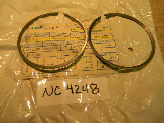 New Johnson Evinrude OMC Piston Ring Set