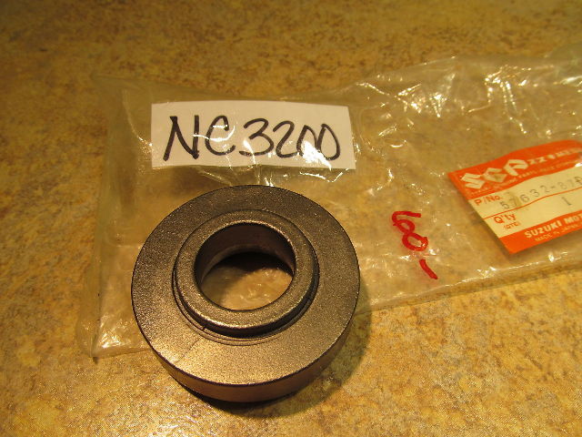 NEW NOS Suzuki Propeller Stopper 57632-87D00