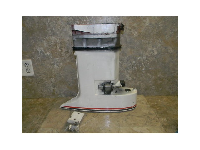Johnson Evinrude exhaust housing 1975-1977 70 75 HP