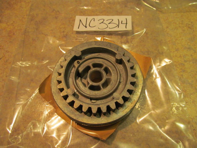 NEW NOS Johnson Evinrude Starter Pulley