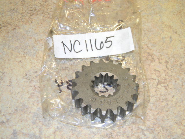 NOS Polaris Snowmobile ATV 19 Teeth Sprocket
