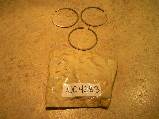New Johnson Evinrude OMC Piston Ring Set